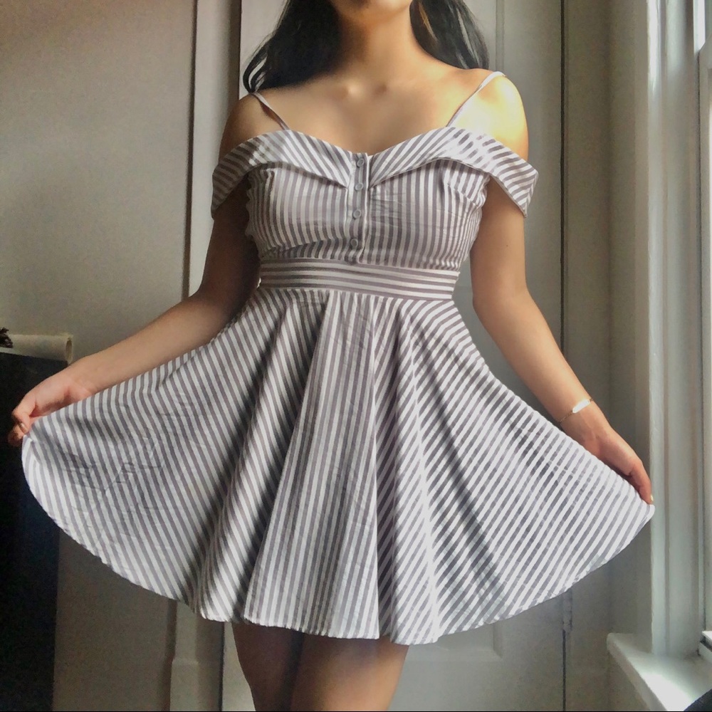 Striped blue patterned flowy dress